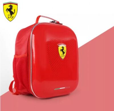 Ghiozdan Ferrari design 3D